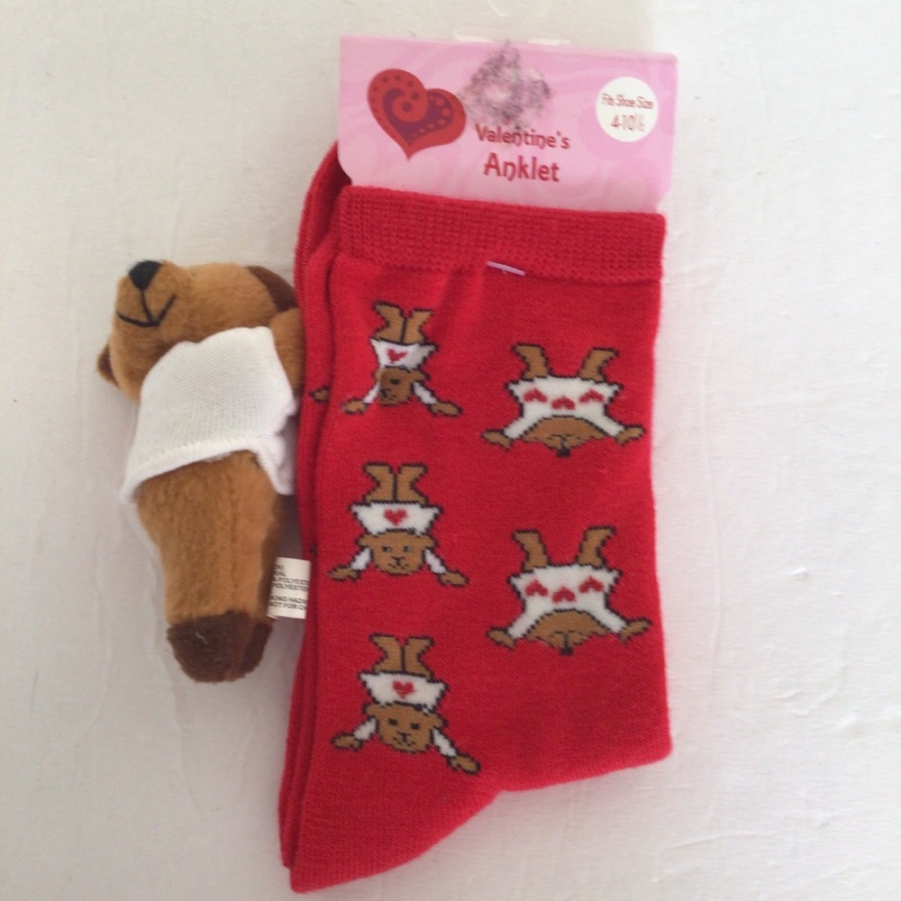 VALENTINE SOCKS NWT SIZE 4-10.5